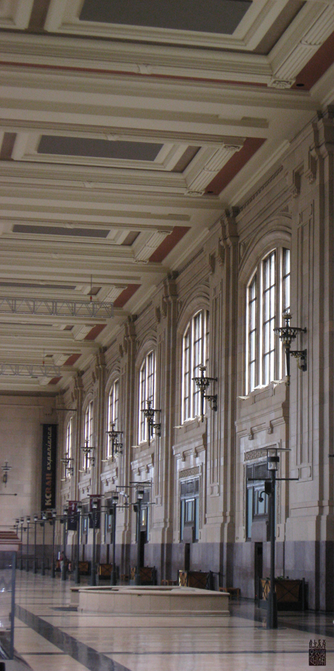 The north waiting area of Union Station